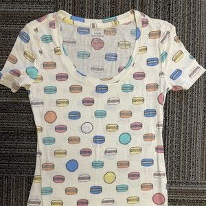 URBAN OUTFITTERS cream colored macaroon Tshirt Woman’s XS